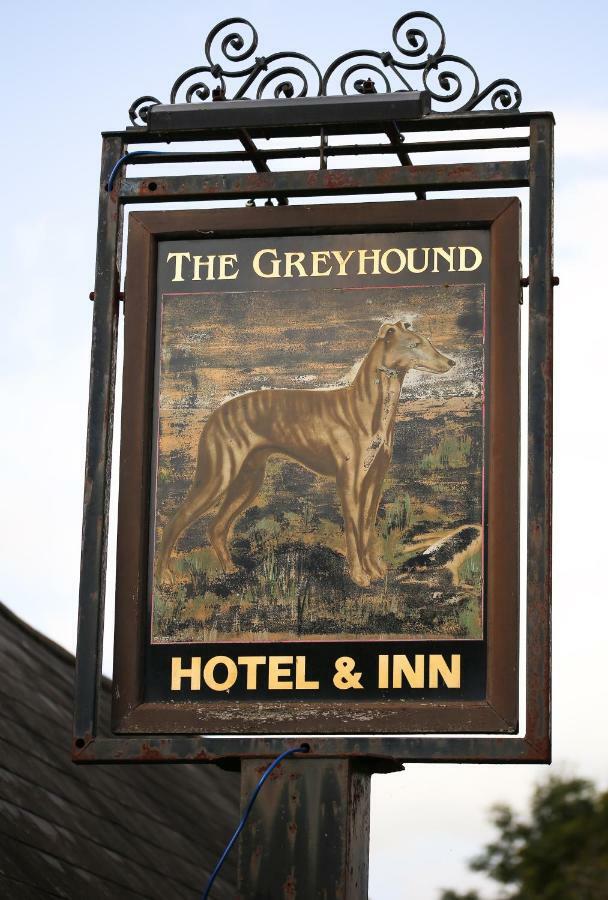 The Greyhound Inn And Hotel أوسك المظهر الخارجي الصورة