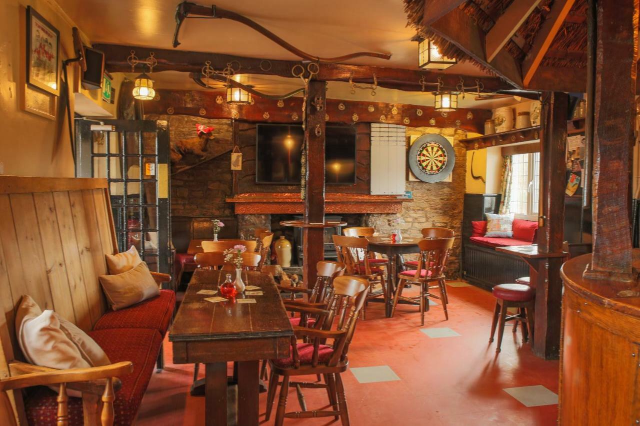 The Greyhound Inn And Hotel أوسك المظهر الخارجي الصورة